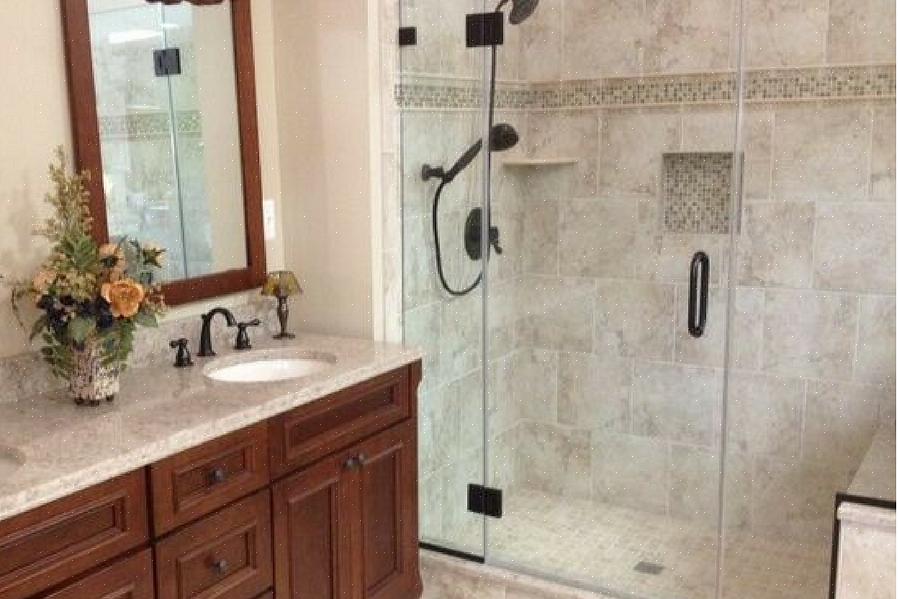 Ifølge Homeadvisor er den gjennomsnittlige kostnaden for å installere et badekar 2240€