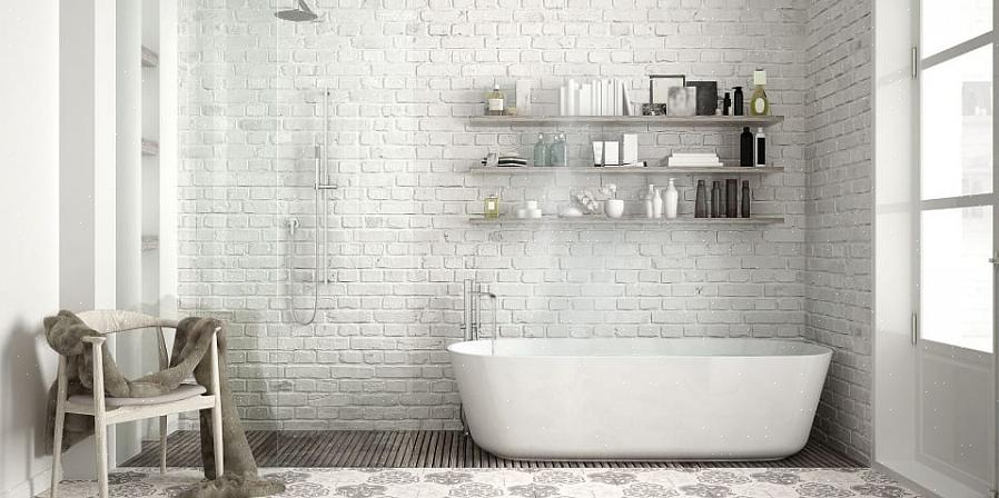 Men du trenger ikke gulv-til-tak-fliser for å få en dramatisk innvirkning på det nye badet ditt