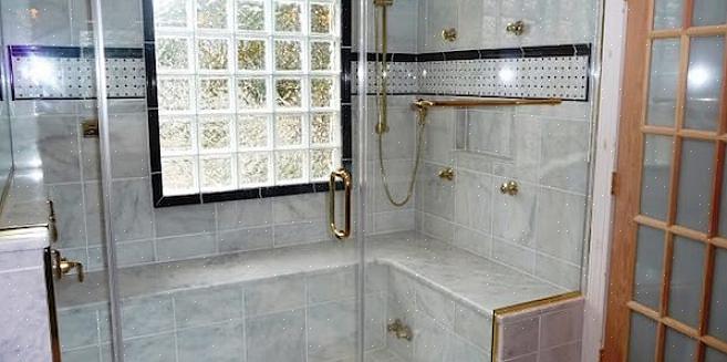 Bypass dusjdør er et annet navn for et skyvedørsdørsystem som består av to eller noen ganger tre herdede