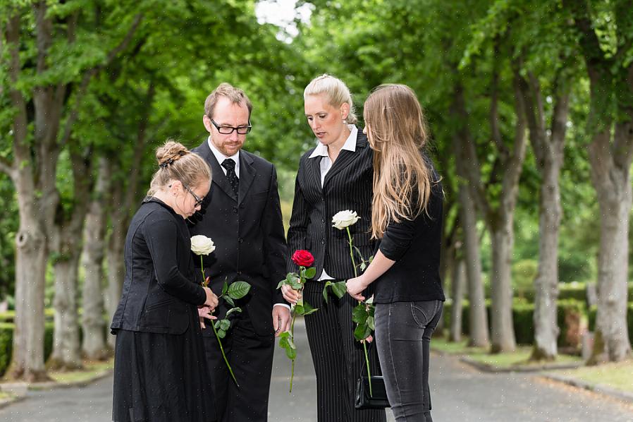 Mange begravelsesdirektører gir litt fleksibilitet til å skreddersy begravelser som passer til familiens