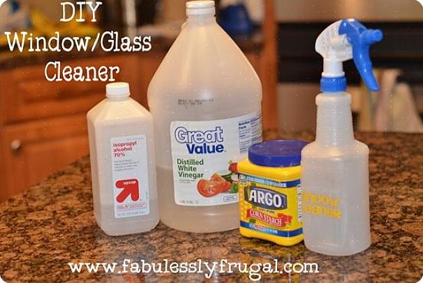 "Vinegar Glass Cleaner" eller "Rubbing Alcohol and Vinegar Glass Cleaner" er gode etiketter
