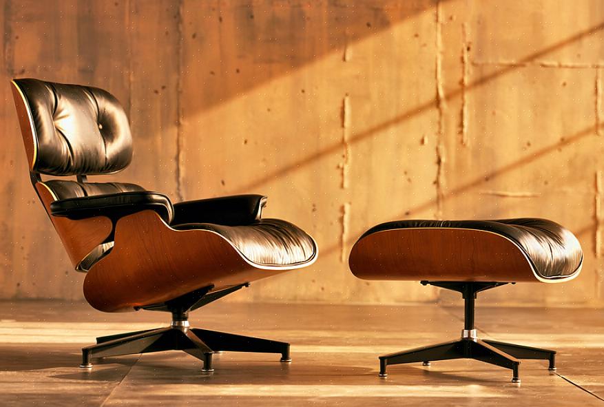 Den nåværende autoriserte produksjonen av dette designet kalles Eames Executive Chair av Herman Miller