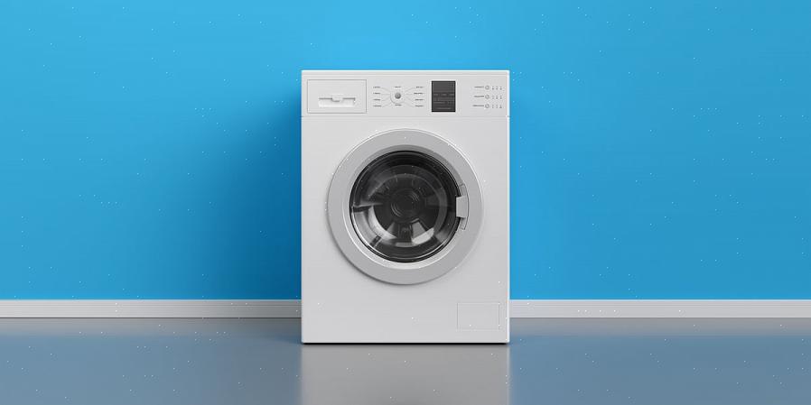 Noe av det verste du kan legge til vaskemaskinen din er for mye vaskemiddel eller tøymykner