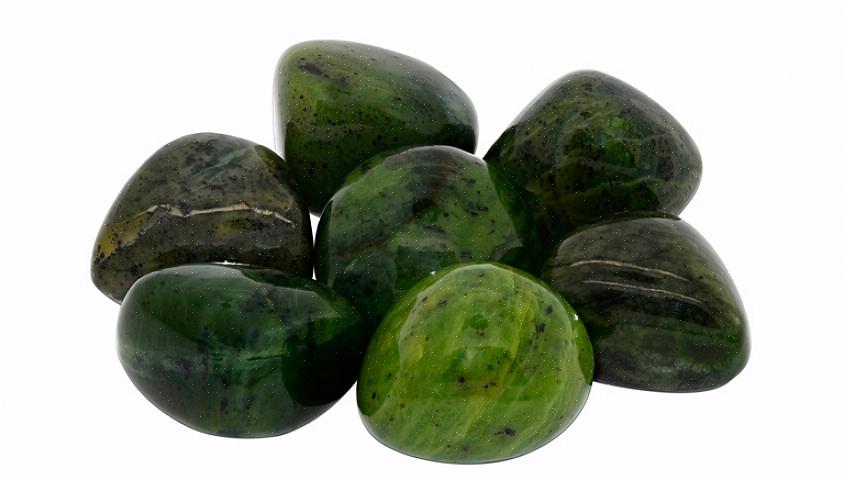 Jadesmykker er også en populær feng shui-applikasjon for kroppsenergien