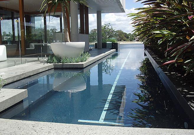 Et lap pool er et svømmebasseng som primært er bygget